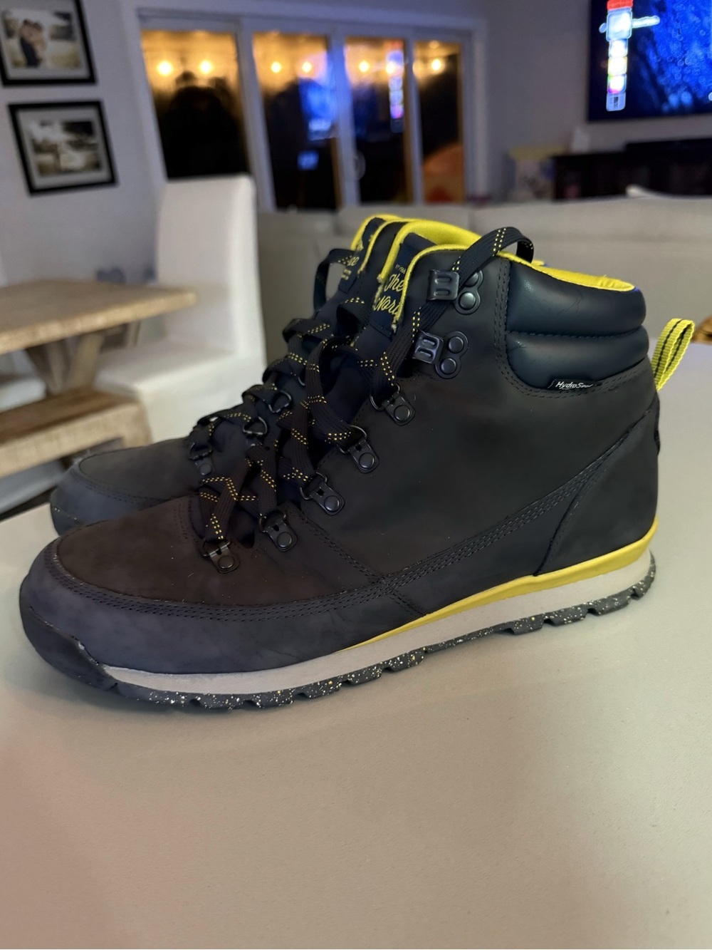 The North Face Back-To-Berkeley Redux Men's Boots Black & Yellow Waterproof Ski